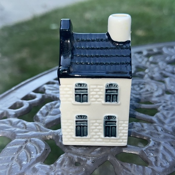 KLM Blue Delft’s BOLS Amsterdam #5 House Empty Bottle - Picture 2 of 6